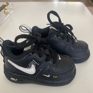 Toddler Boy Girl Black Nike Air Force 1 Low Utility 4c